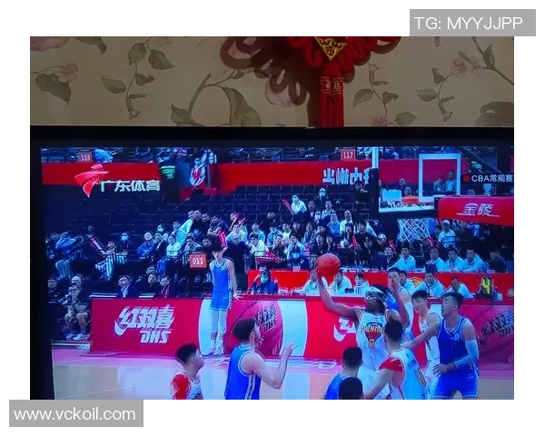 赛后分析：深圳篮球队与南京篮球队在比赛中的战术灵活性对比探讨